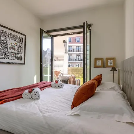 Modern Ground-floor With Large Sunny Terrace And Free Parking Place Nearby Duinenwater *